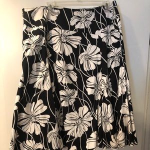 Jones New York Skirt